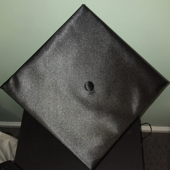 Graduation cap - Picture 2 of 3
